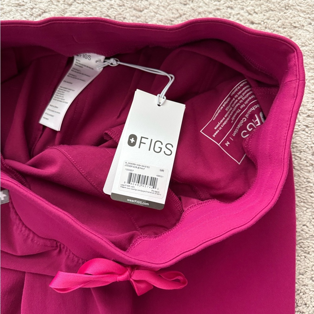 FIGS Scrubs BNWT Zamora & Catarina in dark magenta set - Picture 7 of 8